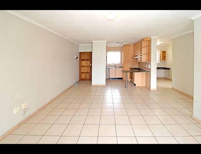 2 BEDROOM TOWNHOUSE FOR SALE IN ORIEL